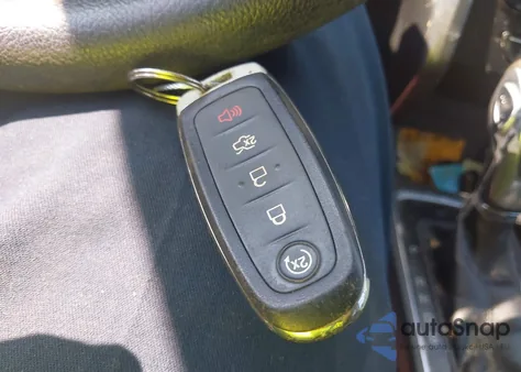 2019 Ford Escape Se из США, поврежденный, VIN 1FMCU9GD2KUB21957